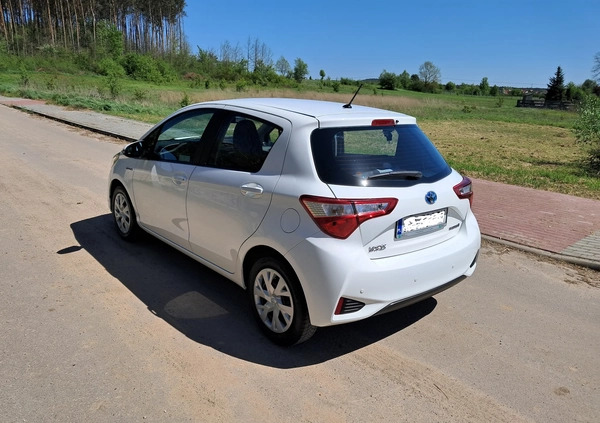 Toyota Yaris cena 58900 przebieg: 93800, rok produkcji 2020 z Kielce małe 781